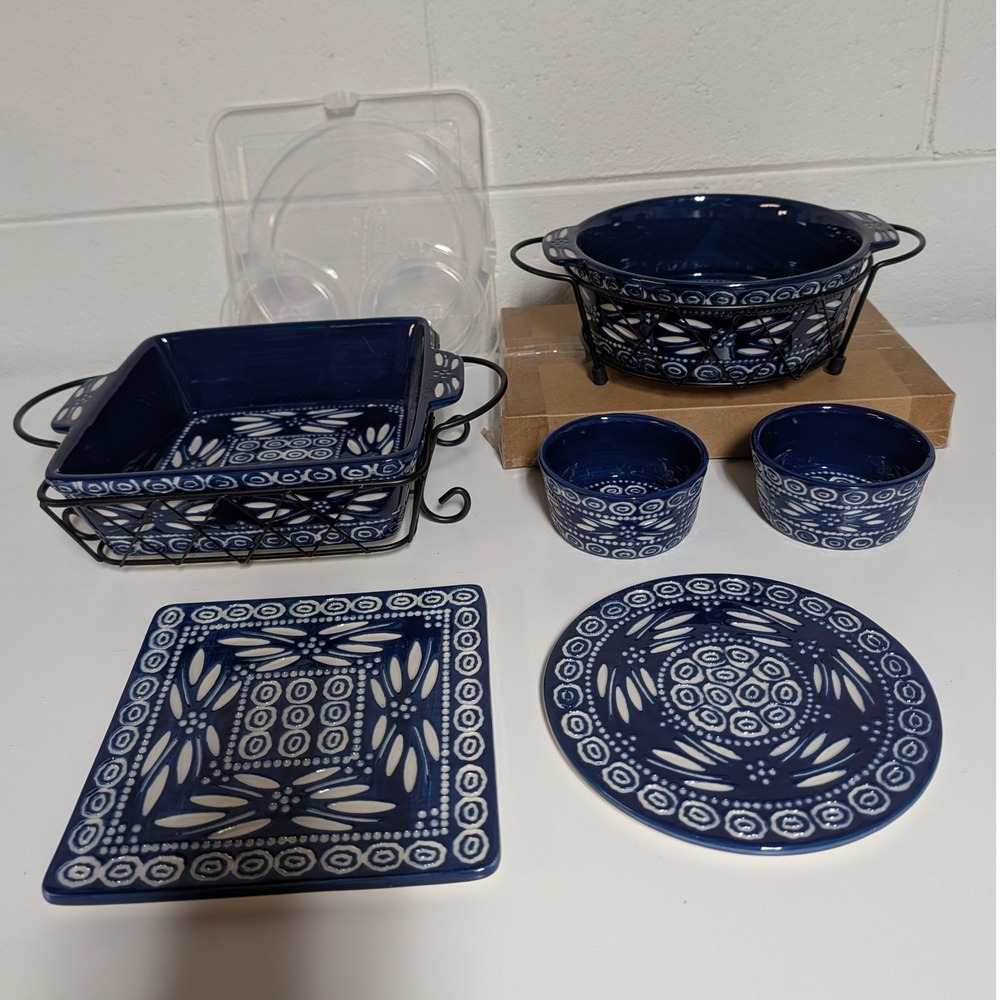 Temp-tations Carved Old World 8 Piece Oven-to-Table Set Blue NIB Nesting w/ Lids
